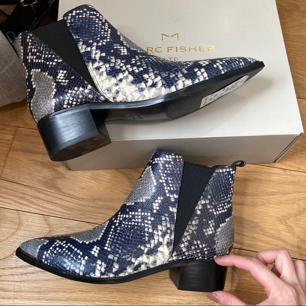 NWT Marc Fisher Ltd Edition Python Print Ankle Chelsea Boots 1”
